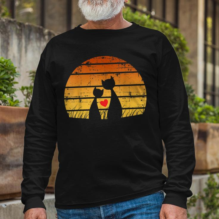 Halloween Vintage Black Cats Heart Cat Retro Moon Long Sleeve T-Shirt Gifts for Old Men