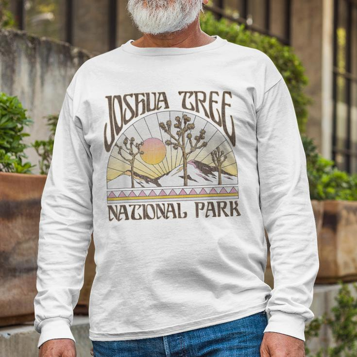Vintage Joshua Tree National Park Retro Outdoor Camping Hike Long Sleeve T-Shirt Gifts for Old Men