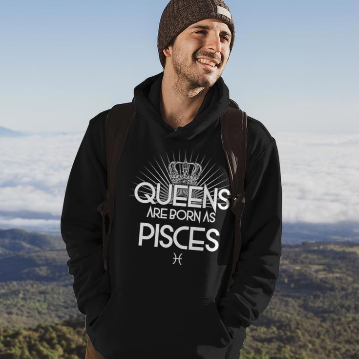 Queens Are Born As Pisces T-Shirt Graphic Design Printed Casual Daily Basic Hoodie Lifestyle