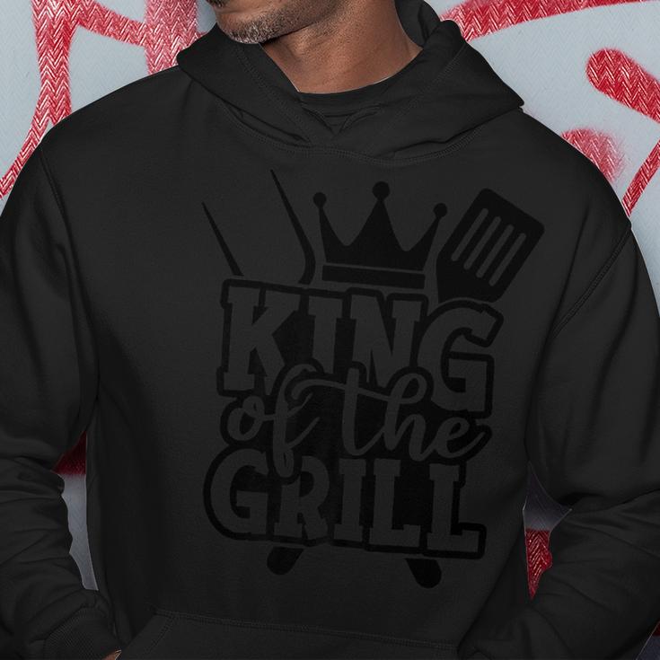 King Grill  Grilling Gift Barbecue Fathers Day Dad Bbq   V2 Hoodie