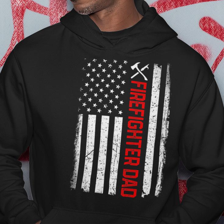 Firefighter Retro American Flag Firefighter Dad 4Th Of July Fathers Day Hoodie
