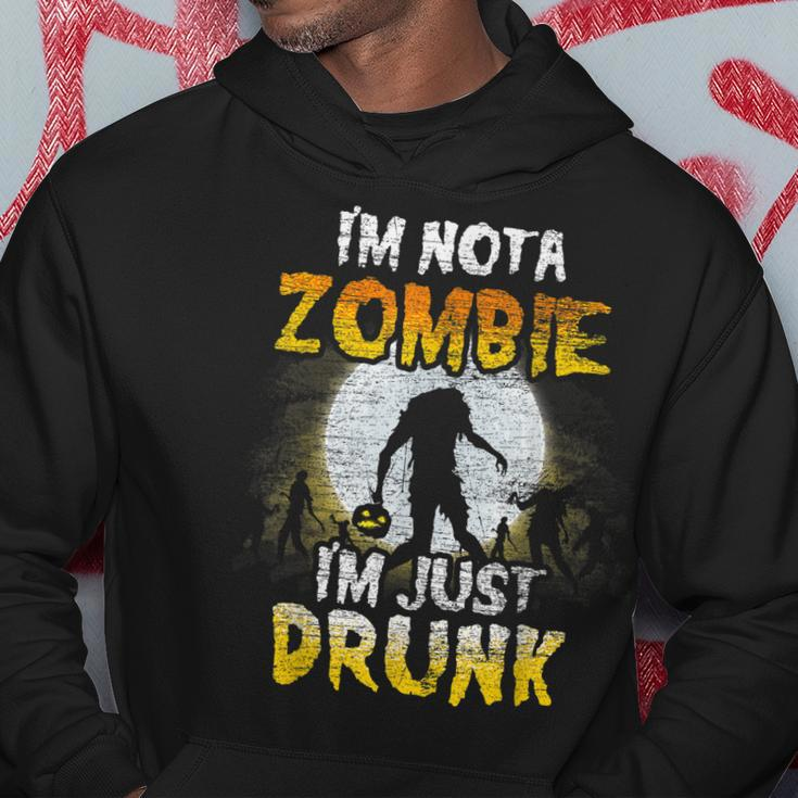 Im Not A Zombie Im Just Drunk - Spooky Drunken Halloween Hoodie Funny Gifts