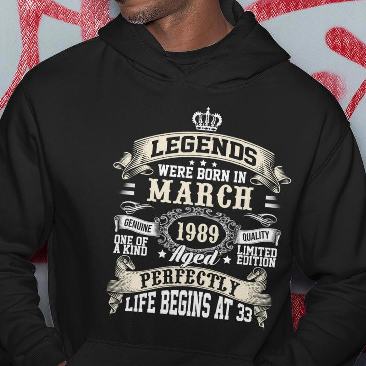 Legends Were Born In March 1989 Vintage 33Rd Birthday Gift For Men & Women Hoodie Unique Gifts