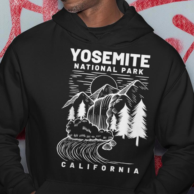 Vintage Yosemite National Park California Hiker Hoodie Funny Gifts