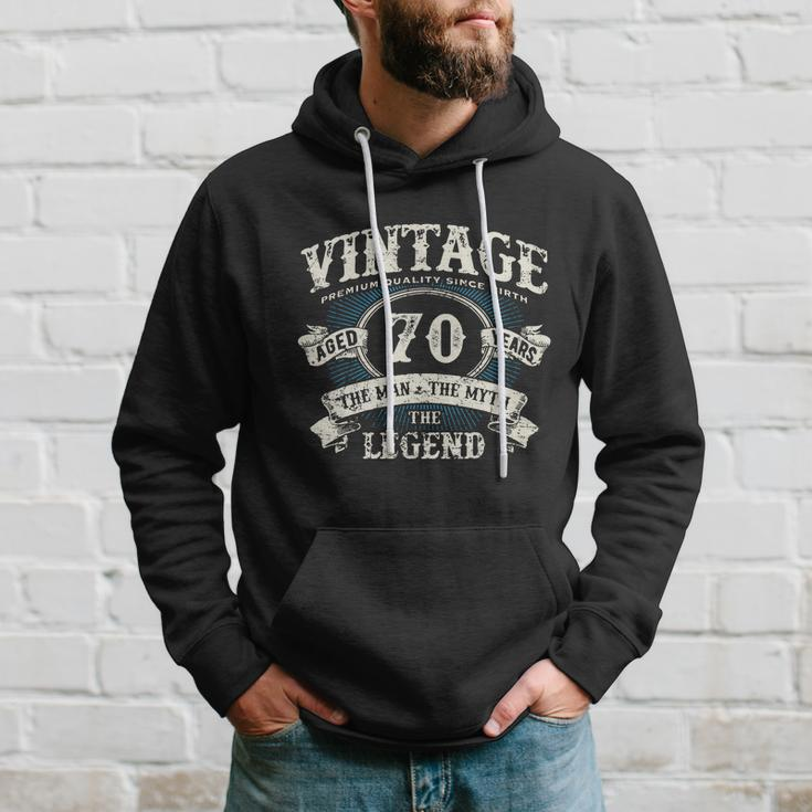 Born In 1952 Vintage Classic Dude 70Th Years Old Birthday Men Hoodie Gifts for Him