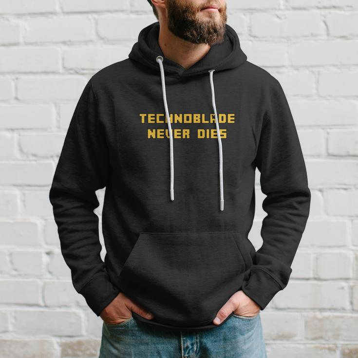 Technoblade Never Dies V6 Hoodie Gifts for Him