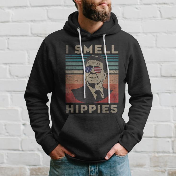 Vintage Distressed Retro Reagan President I Smell Hippies Hoodie Gifts for Him