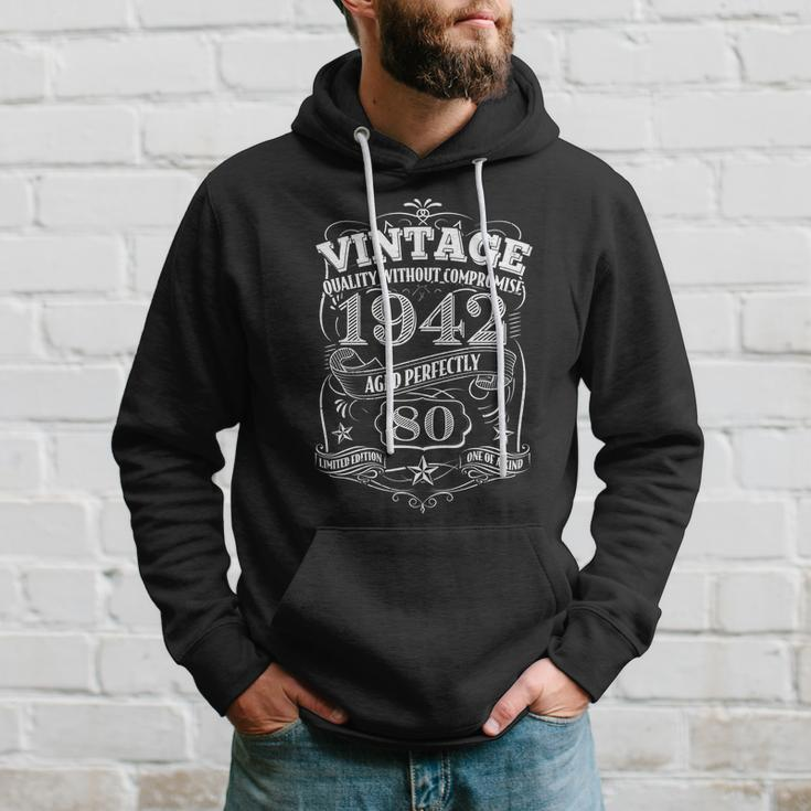 Vintage Quality Without Compromise 1942 Aged Perfectly 80Th Birthday Hoodie Gifts for Him