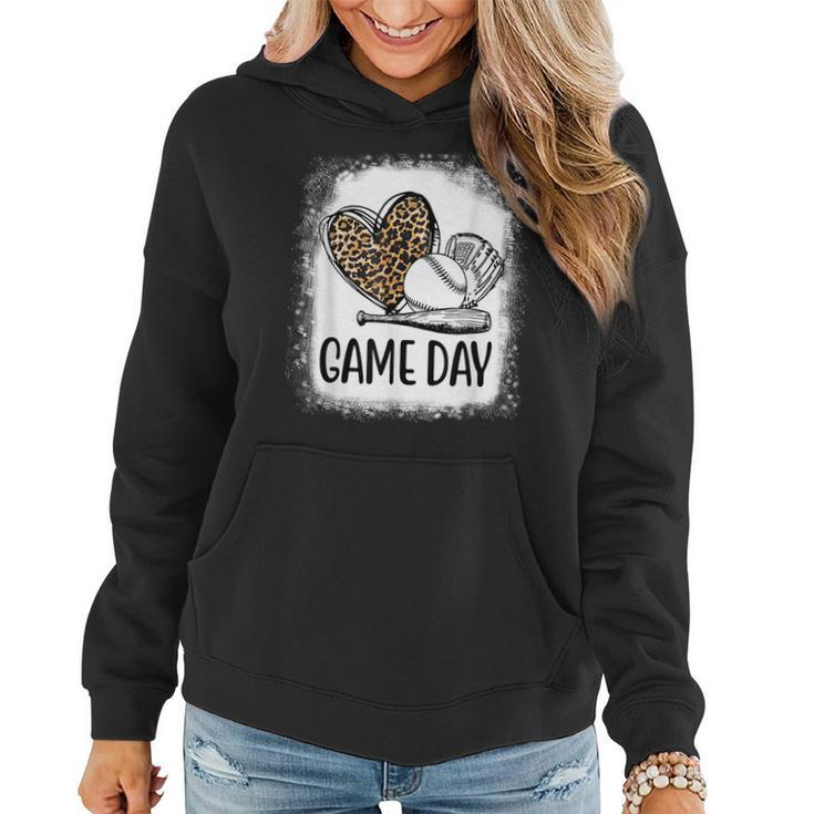 Game Day Baseball Decorations Leopard Heart Soccer Mom Mama  Women Hoodie Graphic Print Hooded Sweatshirt
