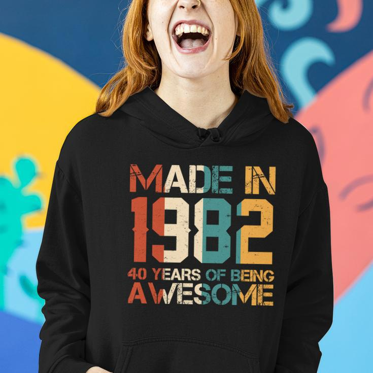 Retro Made In 1982 40 Years Of Being Awesome Birthday Women Hoodie Gifts for Her