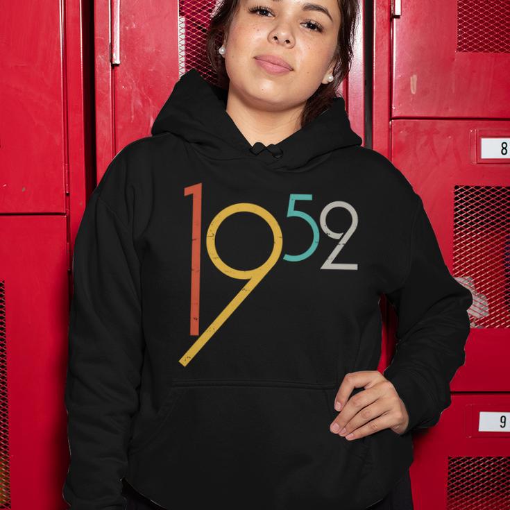 Retro Vintage 1952 70Th Birthday Women Hoodie Unique Gifts