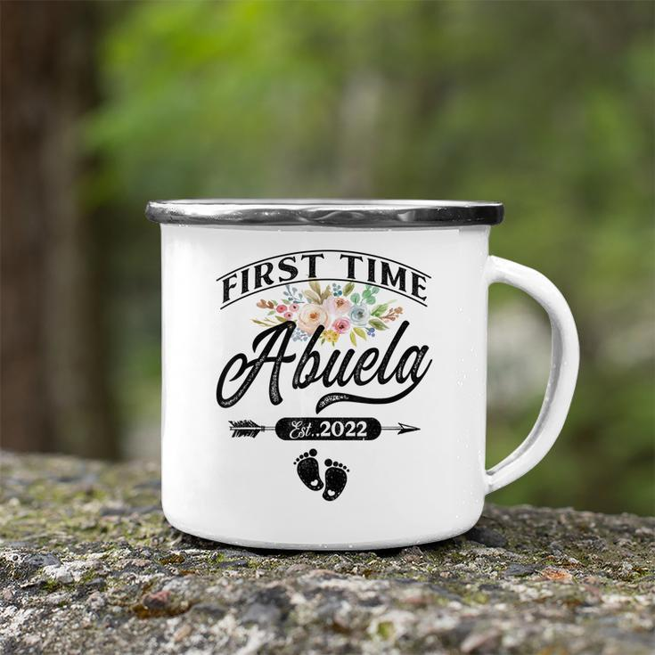 Pregnancy Announcement First Time Abuela Est2022 Floral Camping Mug