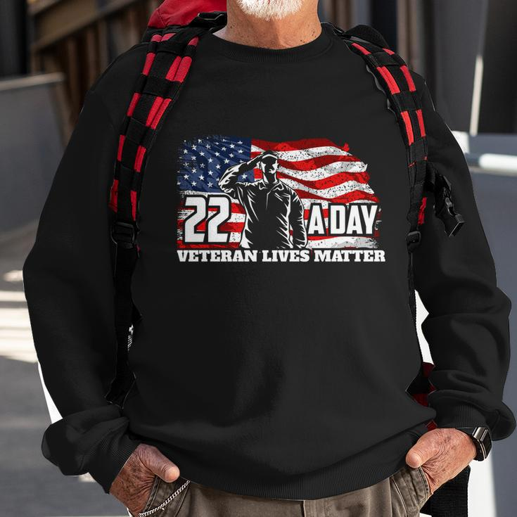 22 Per Day Veteran Lives Matter Suicide Awareness Usa Flag Gift Graphic Design Printed Casual Daily Basic Sweatshirt Gifts for Old Men