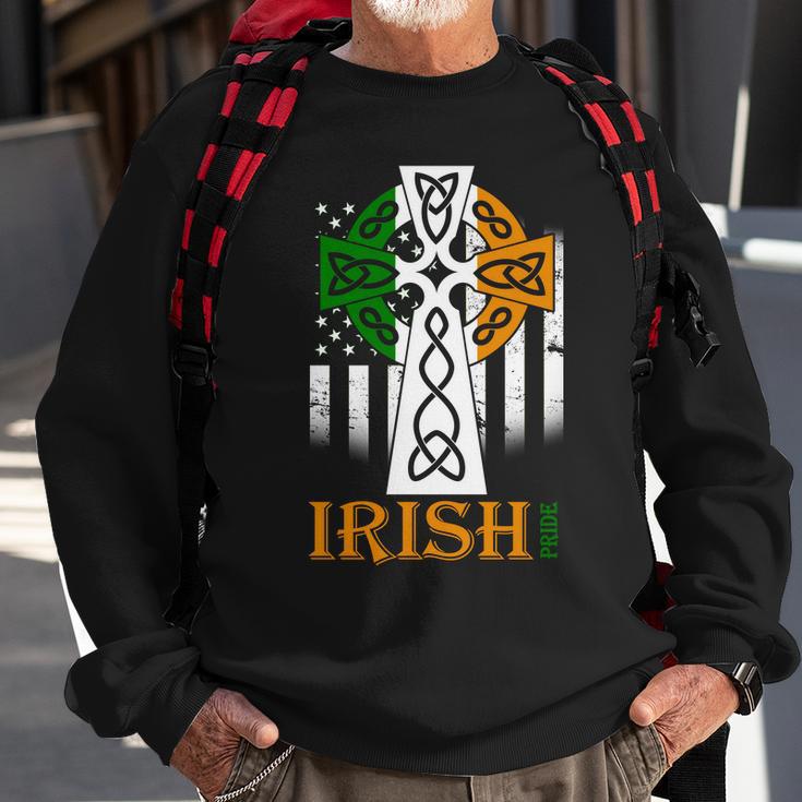 Celtic Cross Irish American Pride Sweatshirt Gifts for Old Men