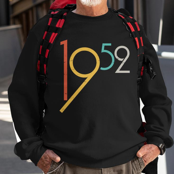 Retro Vintage 1952 70Th Birthday Sweatshirt Gifts for Old Men