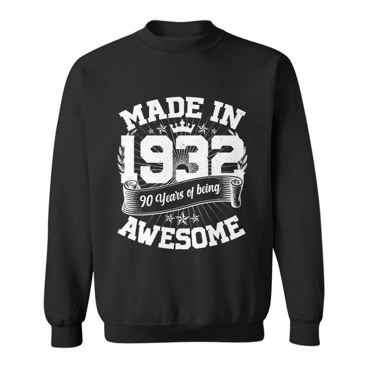 Vintage Crown Made In 1932 90 Years Of Being Awesome 90Th Birthday Sweatshirt