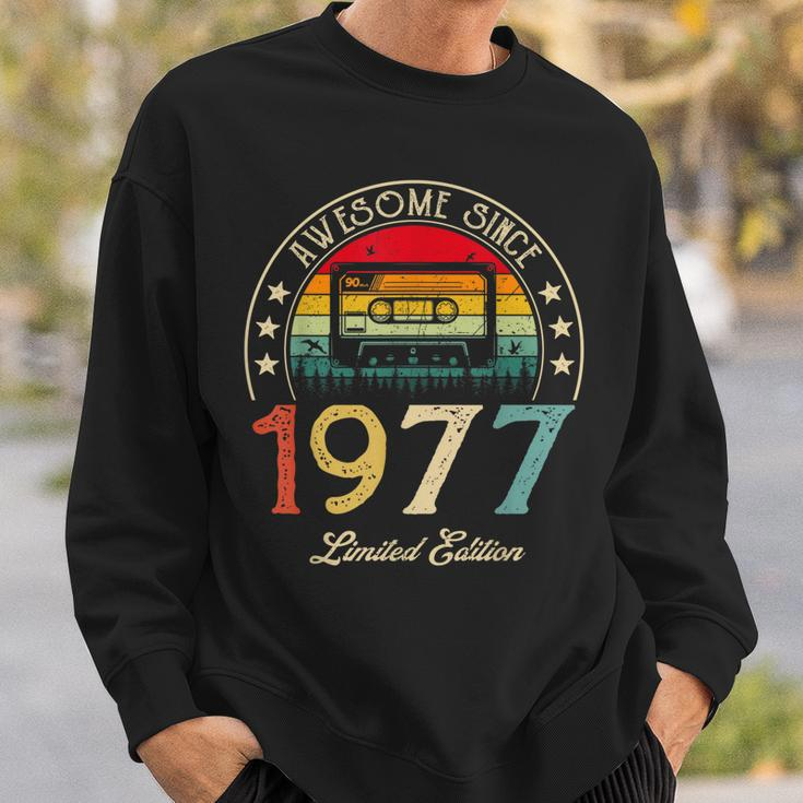 Awesome Since 1977 Vintage 1977 45Th Birthday 45 Years Old Sweatshirt Gifts for Him