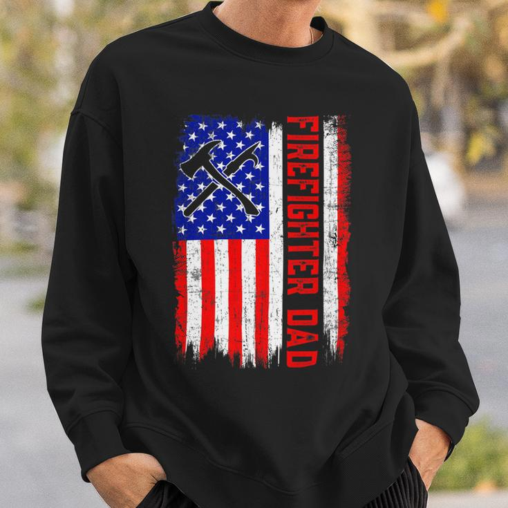 Firefighter Retro American Flag Firefighter Dad Jobs Fathers Day V3 Sweatshirt Gifts for Him