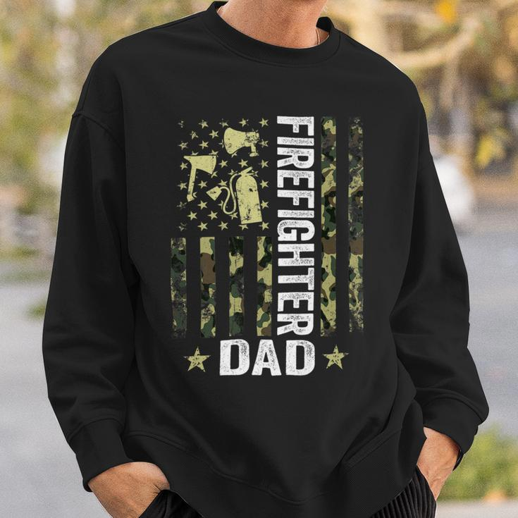 Firefighter Usa Flag Camouflage Firefighter Dad Patriotic Fathers Day_ Sweatshirt Gifts for Him