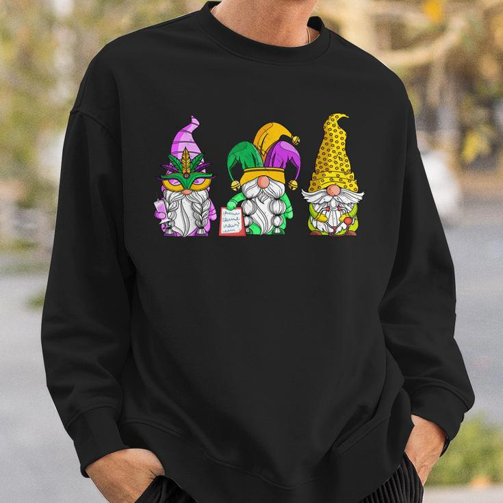Mardi Gras Gnomes Holding Mask Love Mardi Gras Gnome Men Women Sweatshirt Graphic Print Unisex Gifts for Him