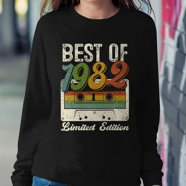 Retro Best Of 1982 Cassette Tape 40Th Birthday Decorations Sweatshirt Gifts for Her