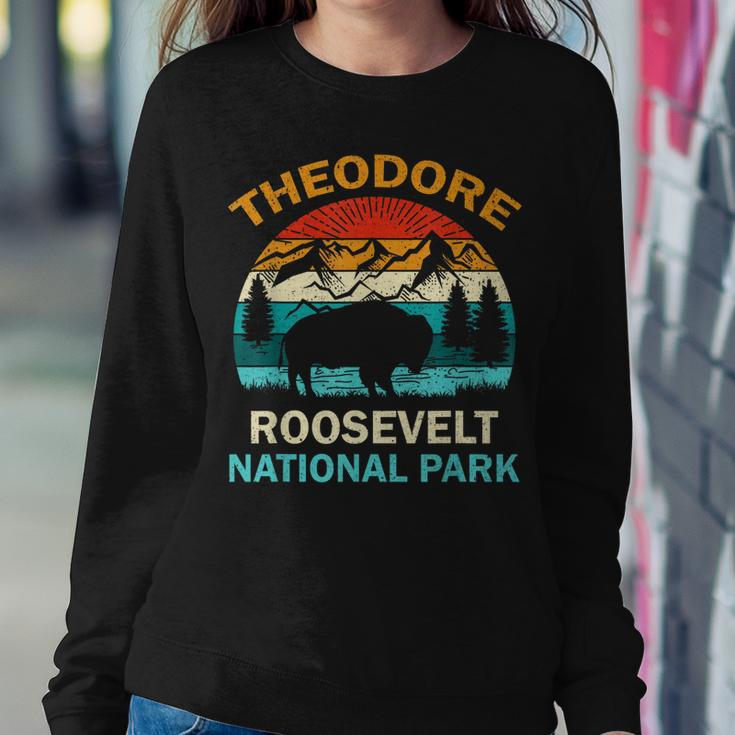 Theodore Roosevelt National Park North Dakota Buffalo Retro Sweatshirt Gifts for Her