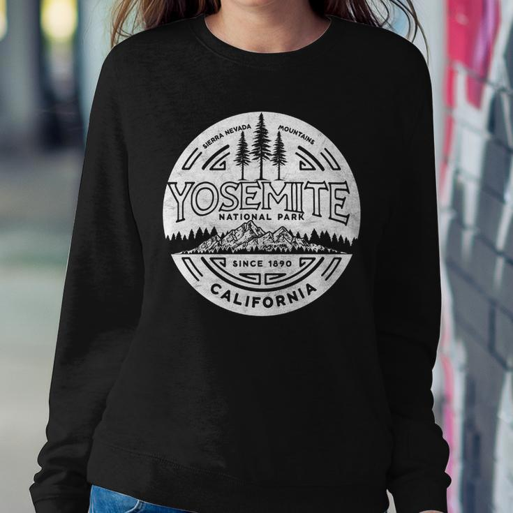 Yosemite National Park Distressed Minimalist Sweatshirt Gifts for Her