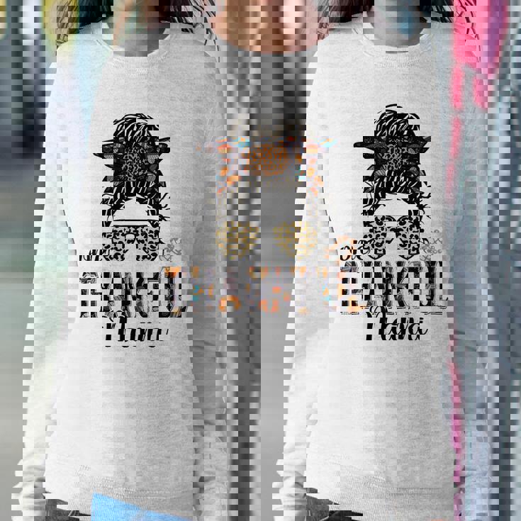 One Thankful Mama Messy Bun Glasses Women Mom Thanksgiving Sweatshirt Gifts for Her