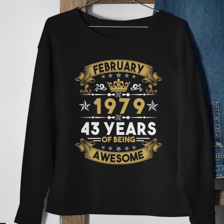 February 1979 43 Years Of Being Awesome Funny 43Rd Birthday Sweatshirt Gifts for Old Women