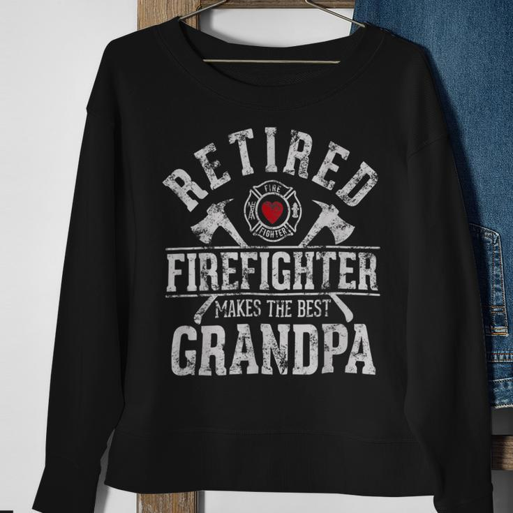 Firefighter Retired Firefighter Makes The Best Grandpa Retirement Gift V2 Sweatshirt Gifts for Old Women