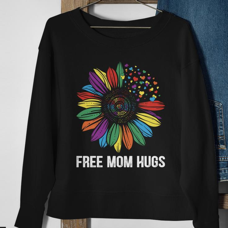 Free Mom Hugs Daisy Lgbt Pride Month Sweatshirt Gifts for Old Women