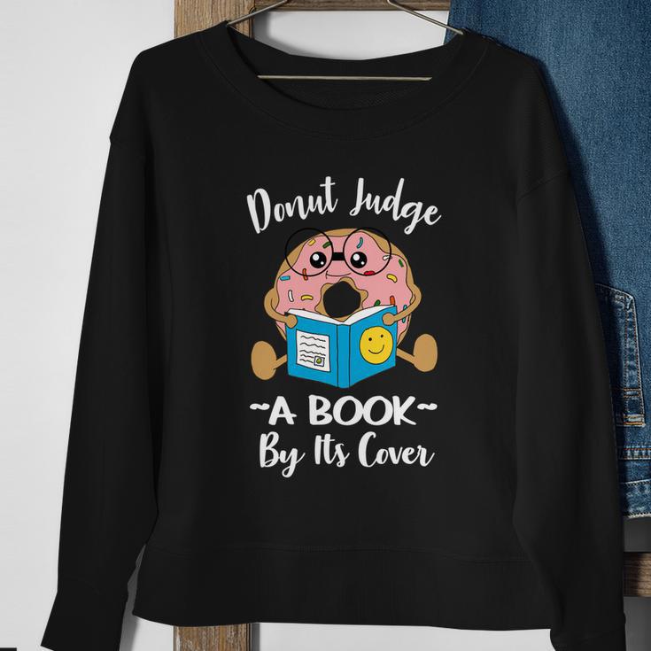 Funny Bookworm Teacher Librarian Reading Donut Pun Literacy Cool Gift Sweatshirt Gifts for Old Women