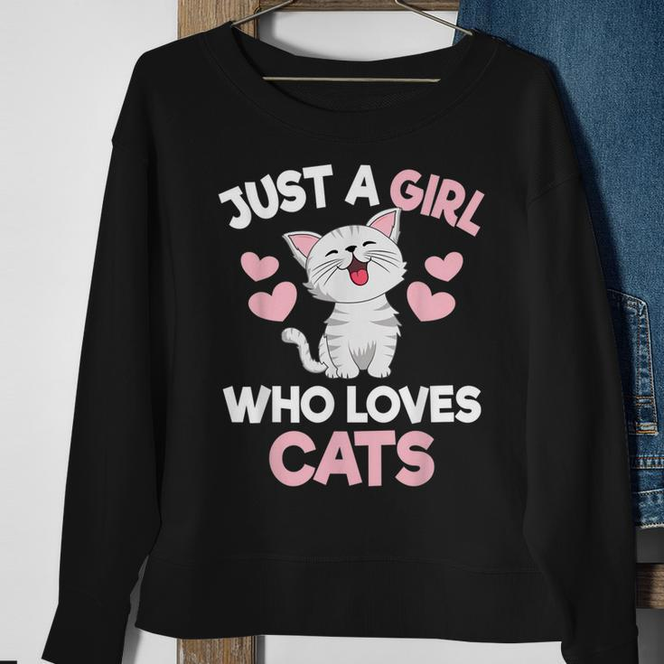 Just A Girl Who Loves Cats Cat Lover Cute Cat Sweatshirt Gifts for Old Women