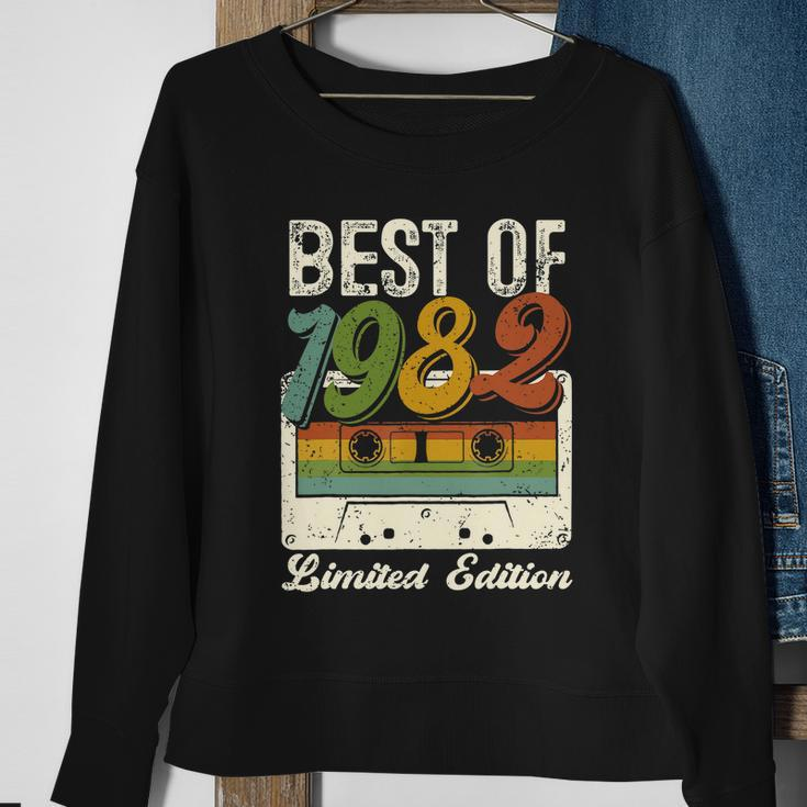 Retro Best Of 1982 Cassette Tape 40Th Birthday Decorations Sweatshirt Gifts for Old Women