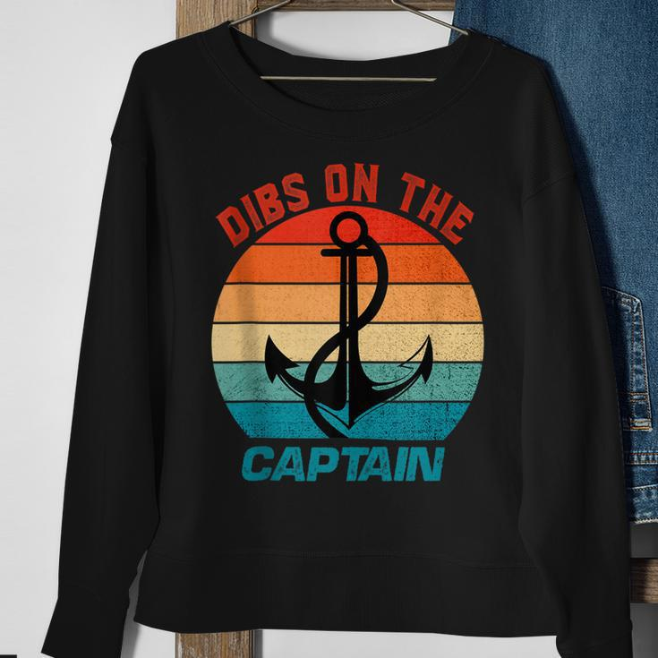 Wife Dibs On The Captain Funny Captain Wife Retro Sweatshirt Gifts for Old Women