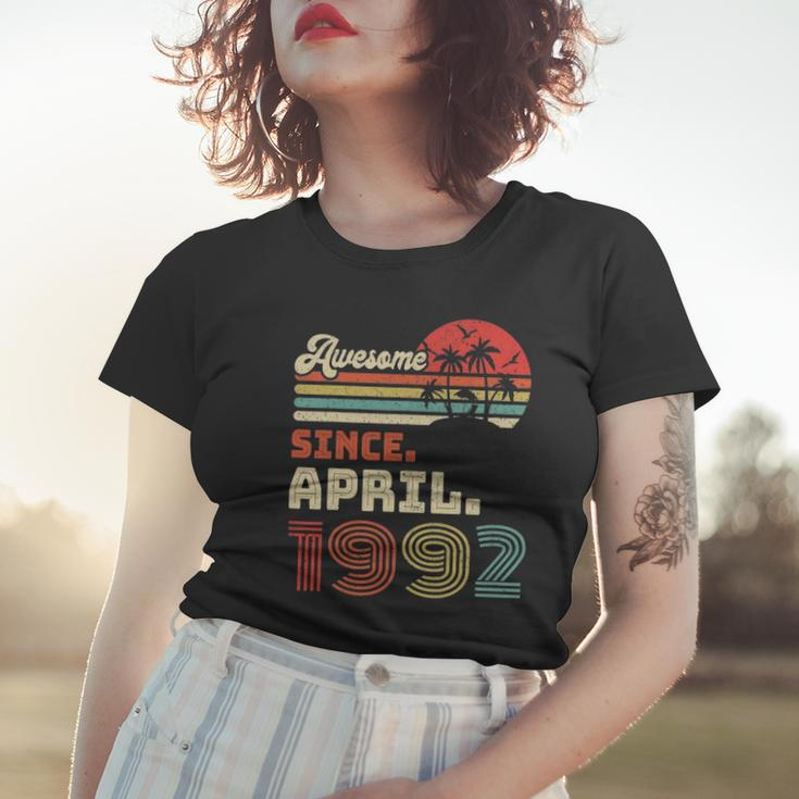 31 Years Old Awesome Since April 1992 31St Birthday Women T-shirt Gifts for Her