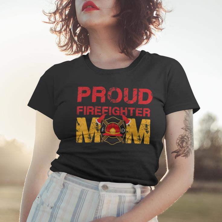 Firefighter Proud Firefighter Mom Fireman Hero Women T-shirt Gifts for Her