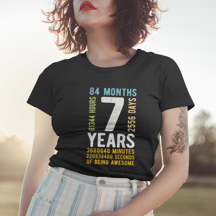Kids 7Th Birthday Gift 7 Years Old Vintage Retro 84 Months Women T-shirt Gifts for Her