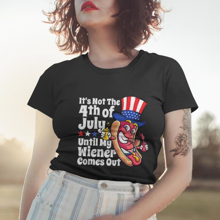 Mens Funny 4Th Of July Hot Dog Wiener Comes Out Adult Humor Gift Women T-shirt Gifts for Her