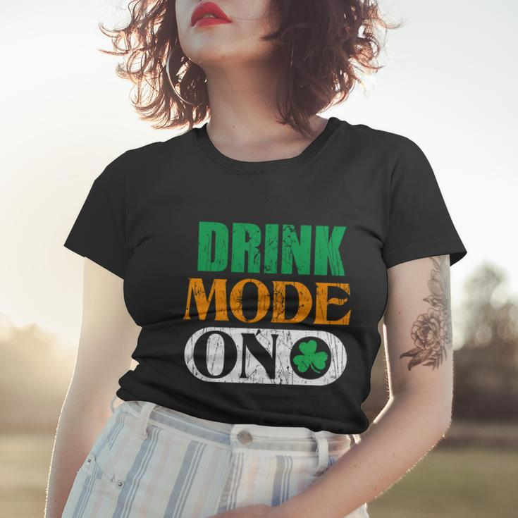Mode On Happy St Patricks Day Flag Irish Shamrock Gift Graphic Design Printed Casual Daily Basic Women T-shirt Gifts for Her
