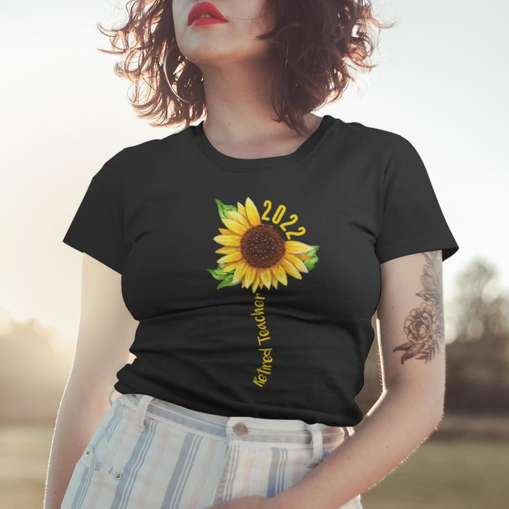 Womens Sunflower Retired Teacher Retirement 2022 Mom Mothers Day Women T-shirt Gifts for Her