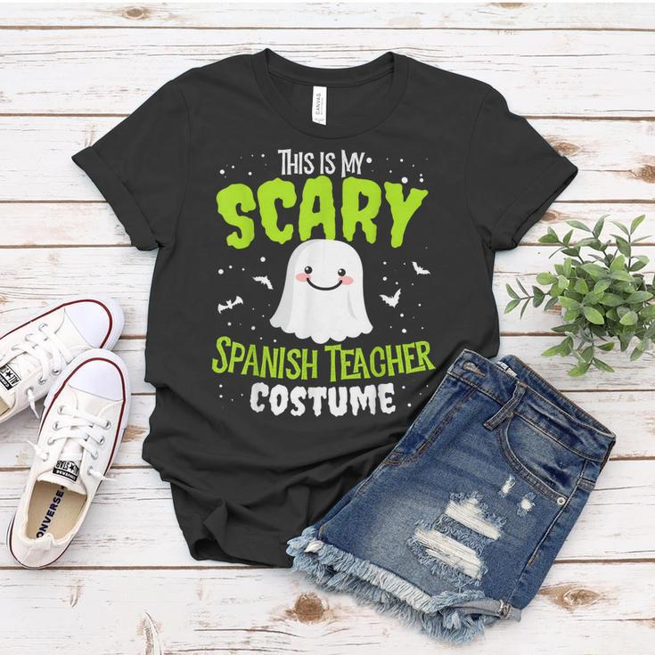 Funny Spanish Teacher Halloween School Nothing Scares Easy Costume Women T-shirt Funny Gifts