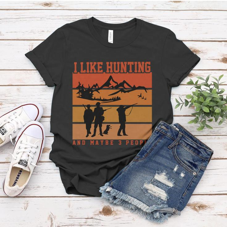 I Like Hunting And Maybe 3 People Halloween Quote Women T-shirt Unique Gifts