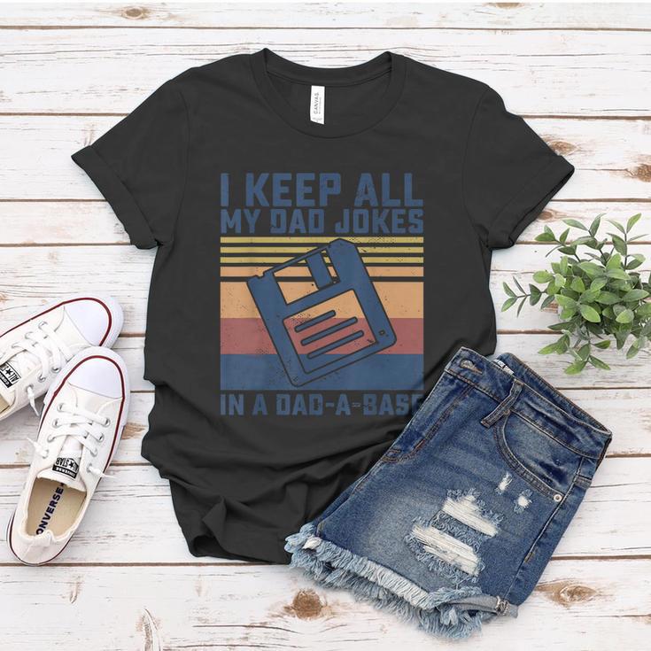 Mens I Keep All My Dad Jokes In A Dadabase Vintage Father Dad Women T-shirt Unique Gifts