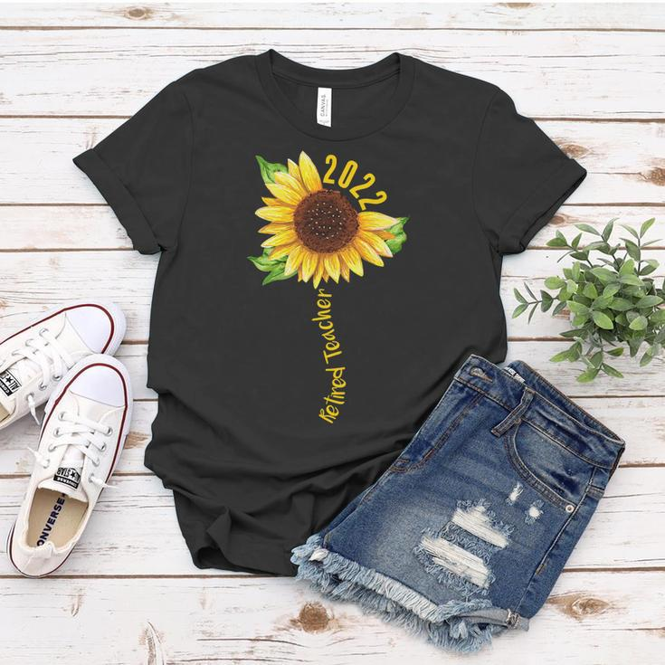 Womens Sunflower Retired Teacher Retirement 2022 Mom Mothers Day Women T-shirt Funny Gifts