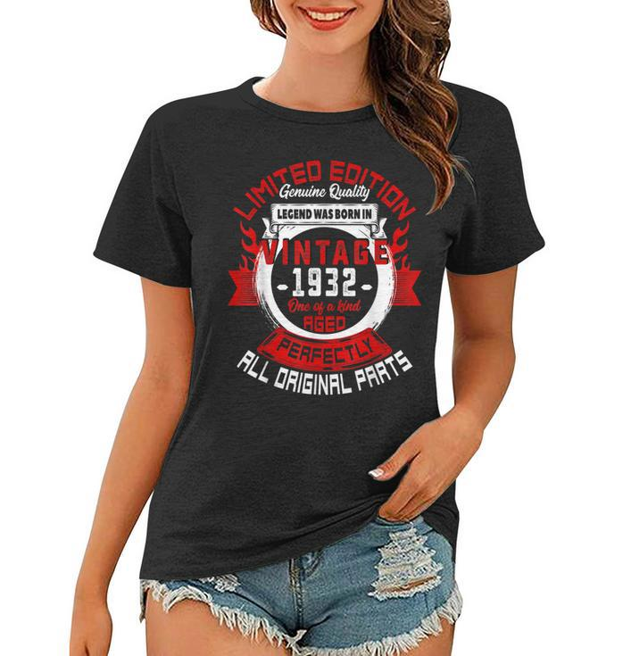 90Th Birthday Gift Vintage Legends Born In 1932 90 Years Old  Women T-shirt