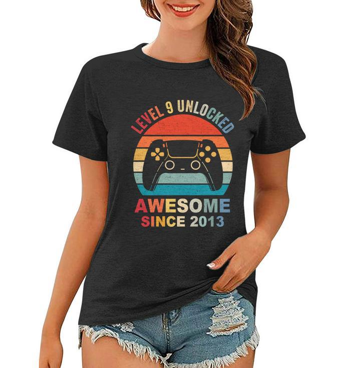 Level 9 Unlocked Awesome 2013 Video Game 9Th Birthday Boy Cool Gift Women T-shirt