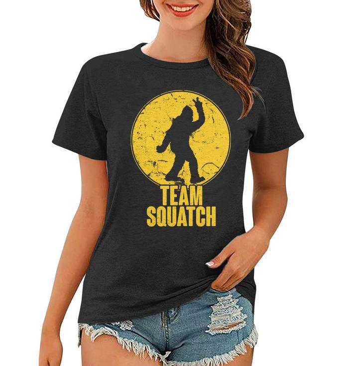 Team Squatch Bigfoot Sasquatch Women T-shirt
