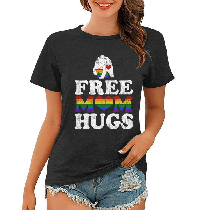 Vintage Free Mom Hugs Mama Bear Heart Pride Month Lgbt 2022 Gift Women T-shirt