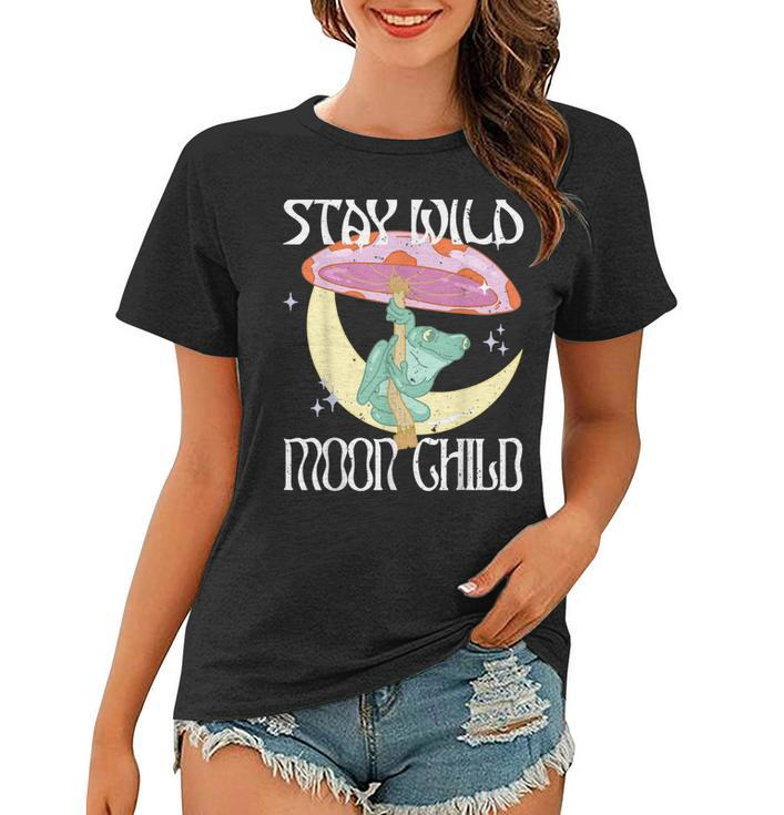Vintage Retro Stay Wild Moon Child Frog Peace Love Hippie  Women T-shirt